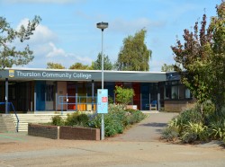 Photograph of the exterior main entrance to Thurston Community College